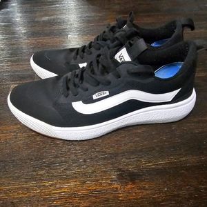 Vans Ultra Range Shoes